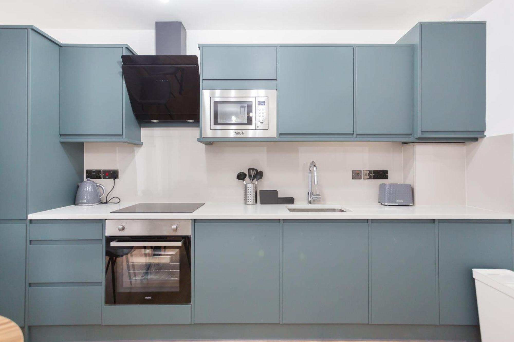 City Centre One Bedroom Apartment Next To Station, Newly Renovated Londen Buitenkant foto